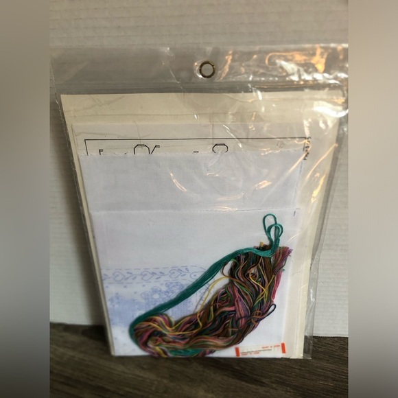 Vtg Bucilla Stamped Cross-Stitch Kit - Birth Announcement - Picture 7 of 11